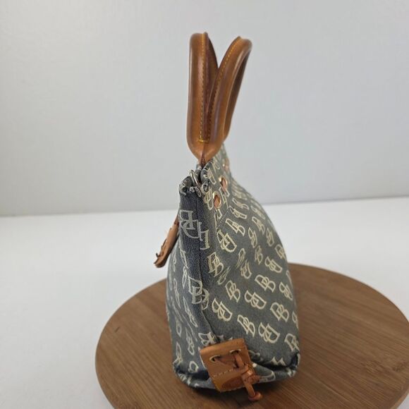 Dooney & Bourke Monogram Tassel Tote Canvas‎ & Leather Double Handle Vintage Y2K - Picture 2 of 12